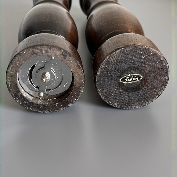 Vintage Wood‎ Pepper Mill Grinder Salt Shaker 10" Japan MCM Decor Retro Kitchen - Picture 5 of 9